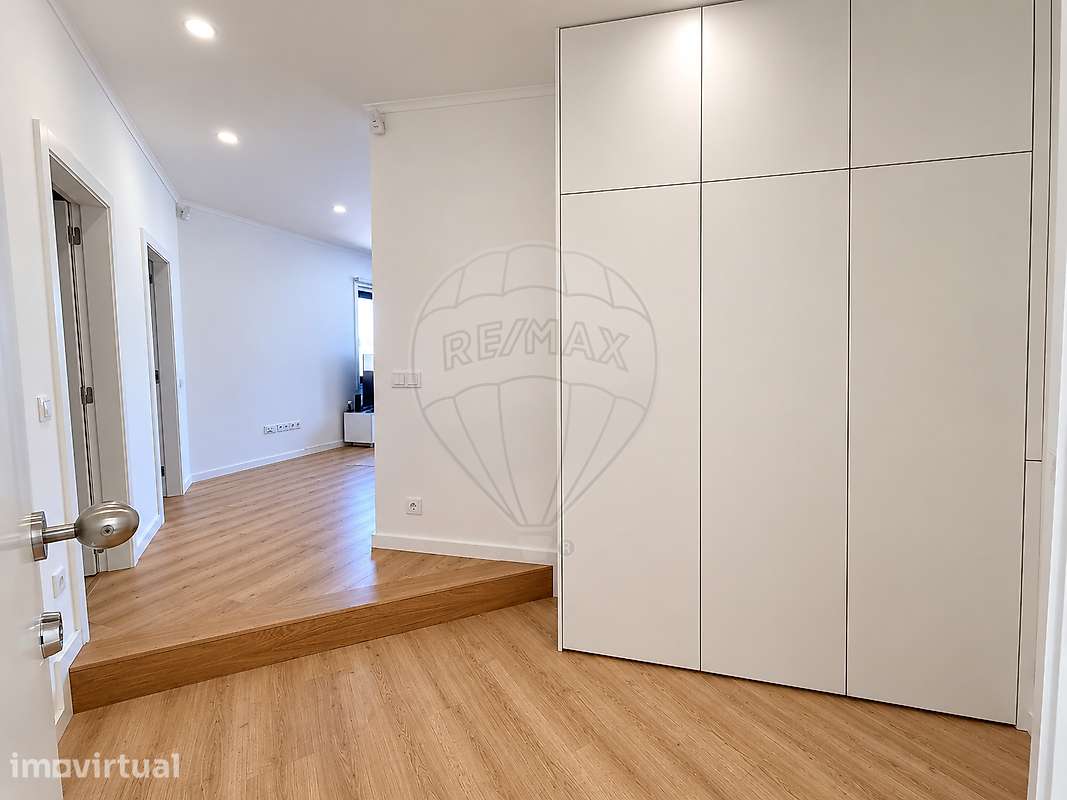Apartamento T1 para arrendamento - Grande imagem: 2/18