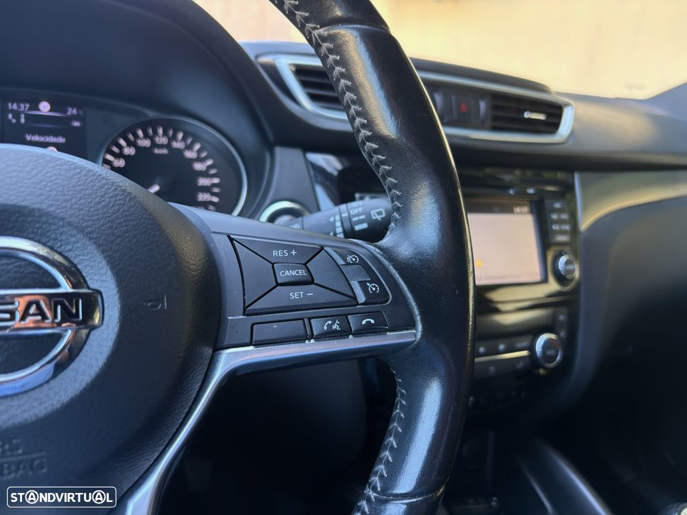 Nissan Qashqai 1.2 DIG-T Tekna Premium Pele Preta - 35