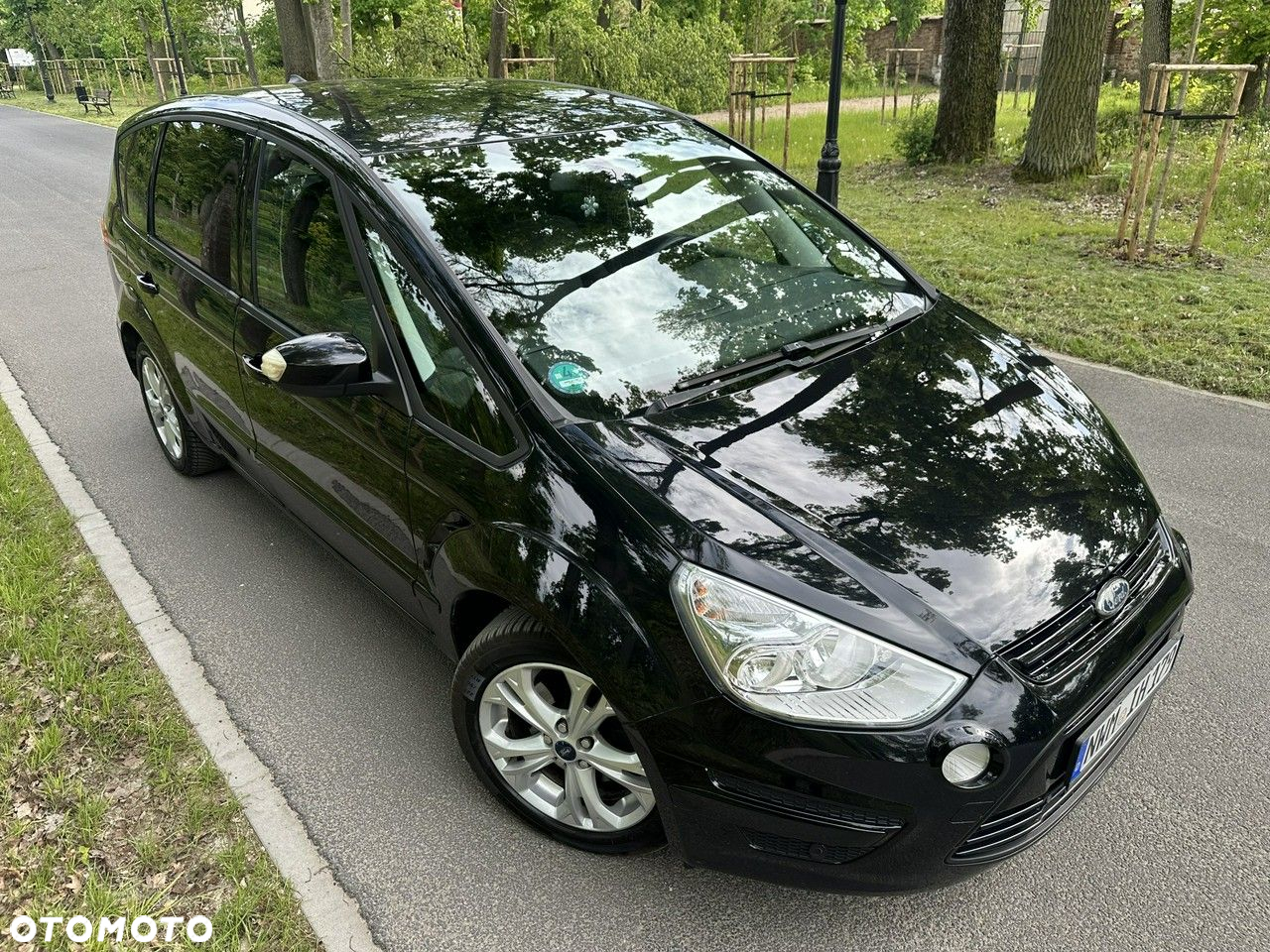 Ford S-Max - 14