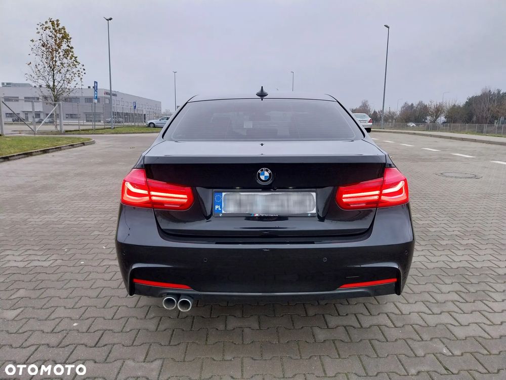BMW Seria 3 320d Edition M Sport Shadow - 11
