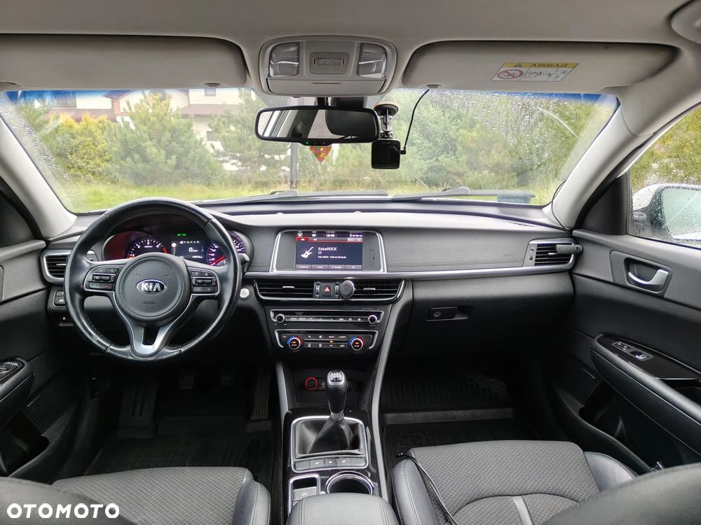 Kia Optima - 18