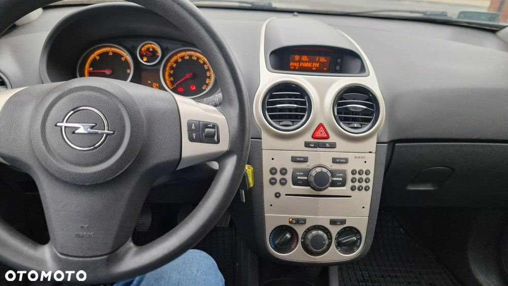 Opel Corsa - 12