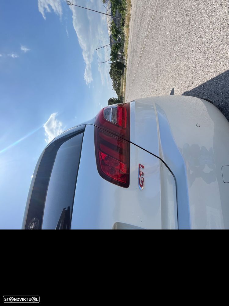 Peugeot 308 GTi by Sport - 4