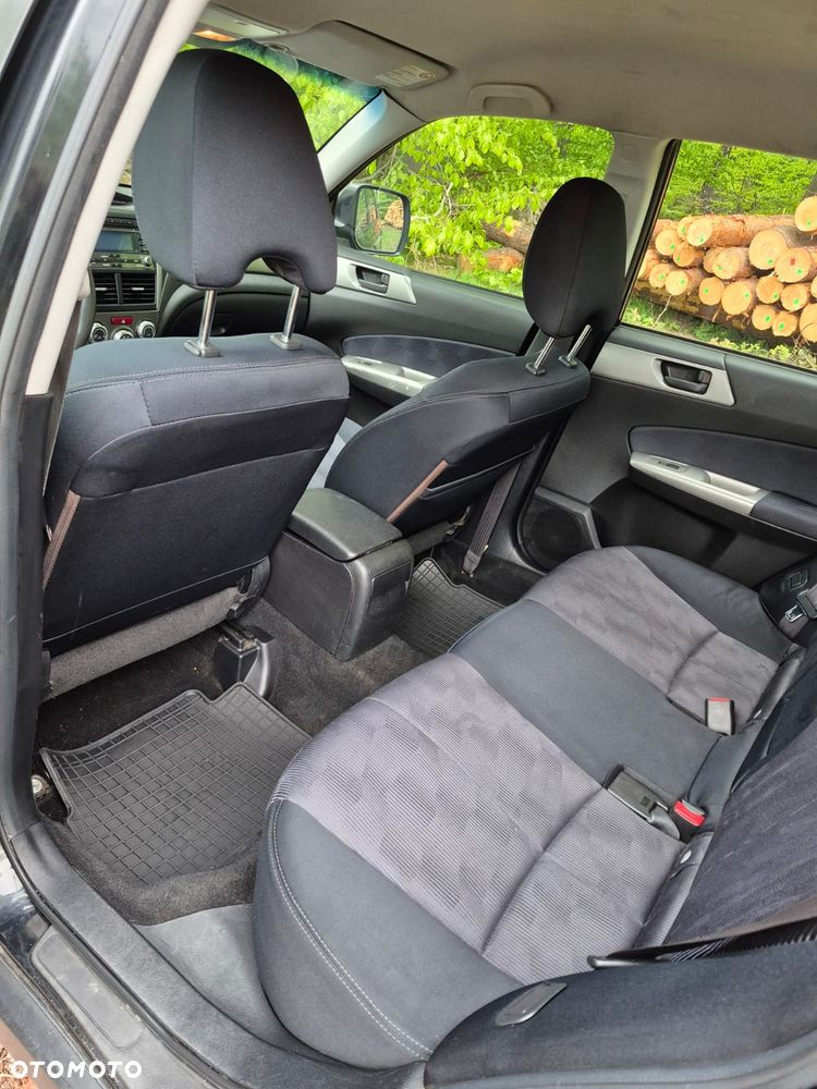 Subaru Forester 2.0 XA Euro5 - 11