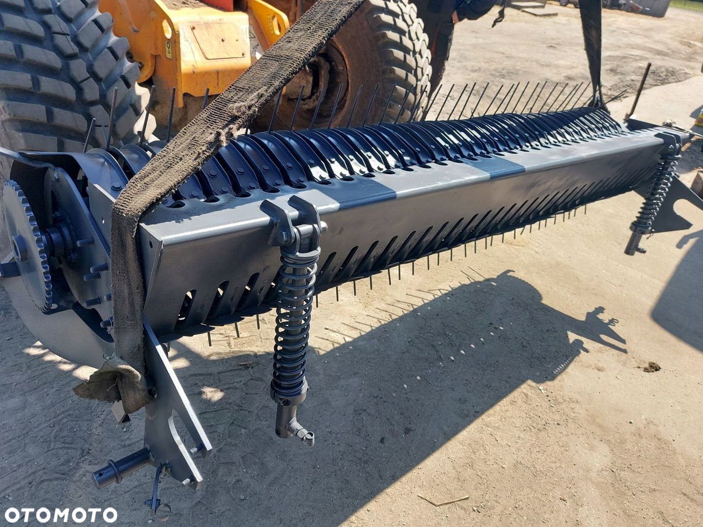 PODBIERACZ PRASA ROLUJĄCA FENDT 4160V XTRA 2019R - 7