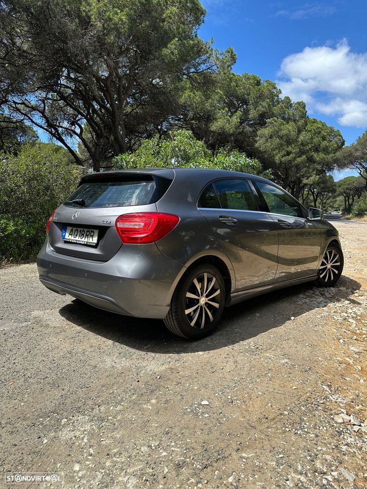Mercedes-Benz A 180 d AMG Line - 6