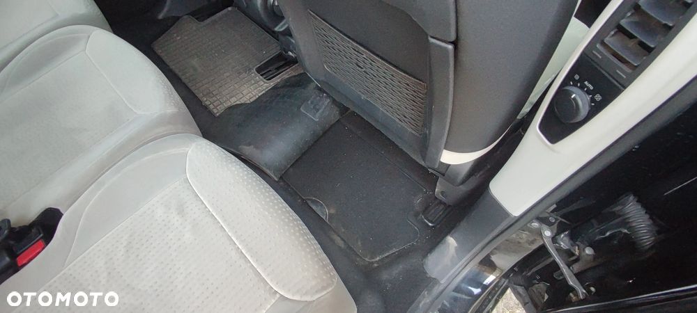 Citroën C4 Picasso 2.0 HDi FAP Exclusive - 31