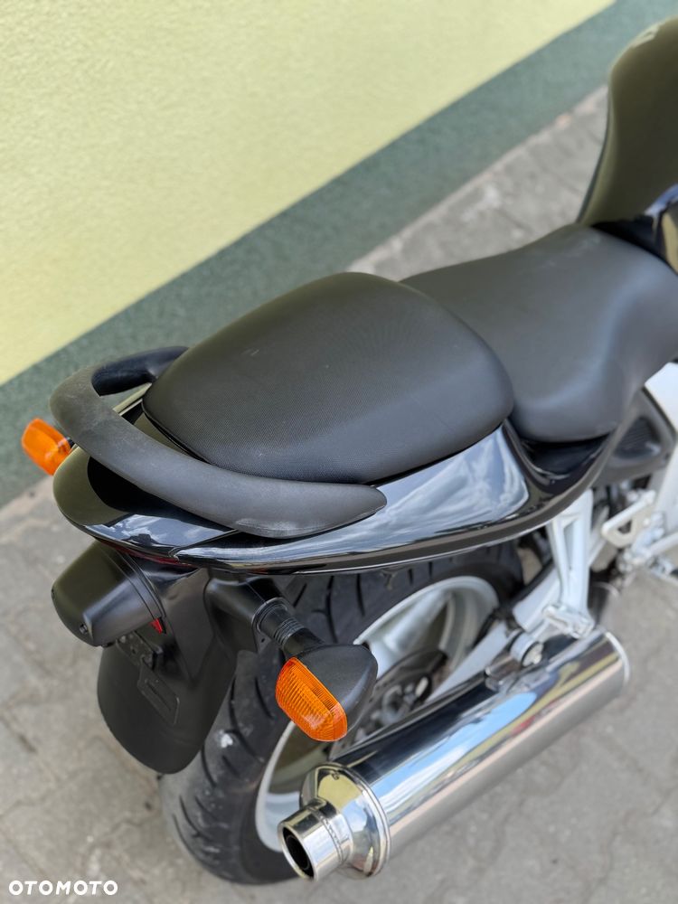 Suzuki SV - 12