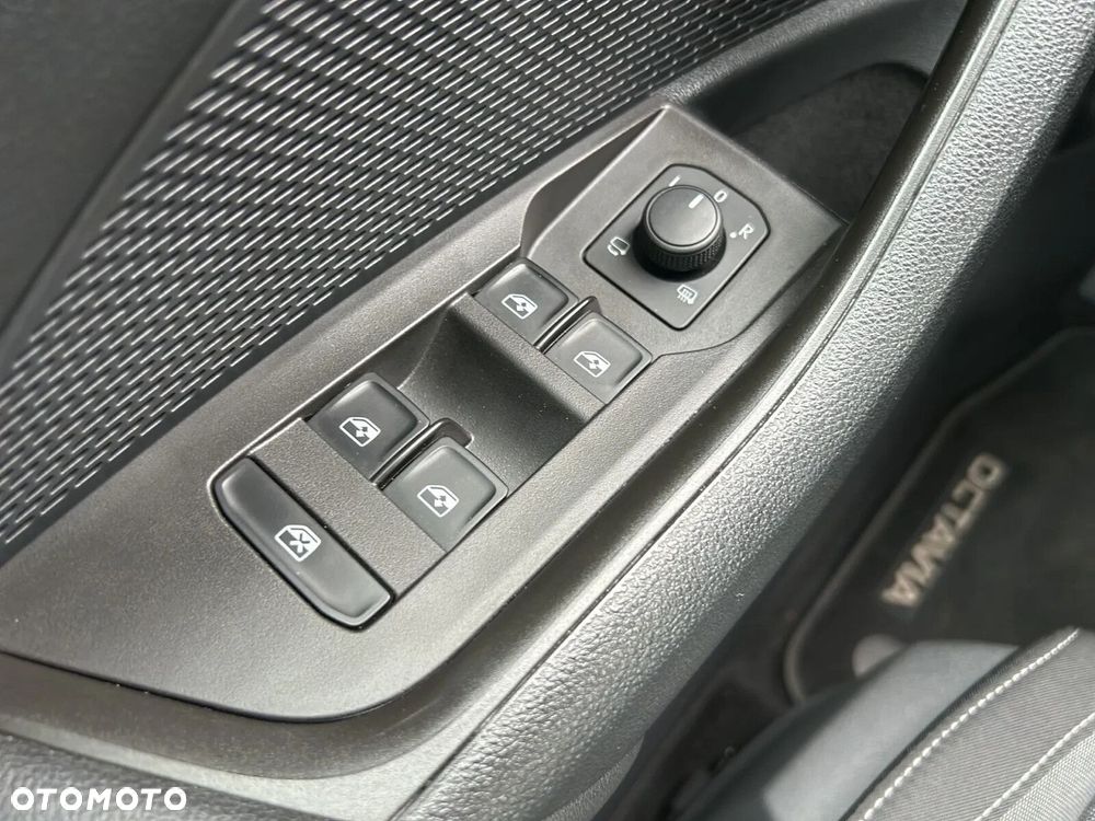 Skoda Octavia 1.5 TSI ACT Style - 17