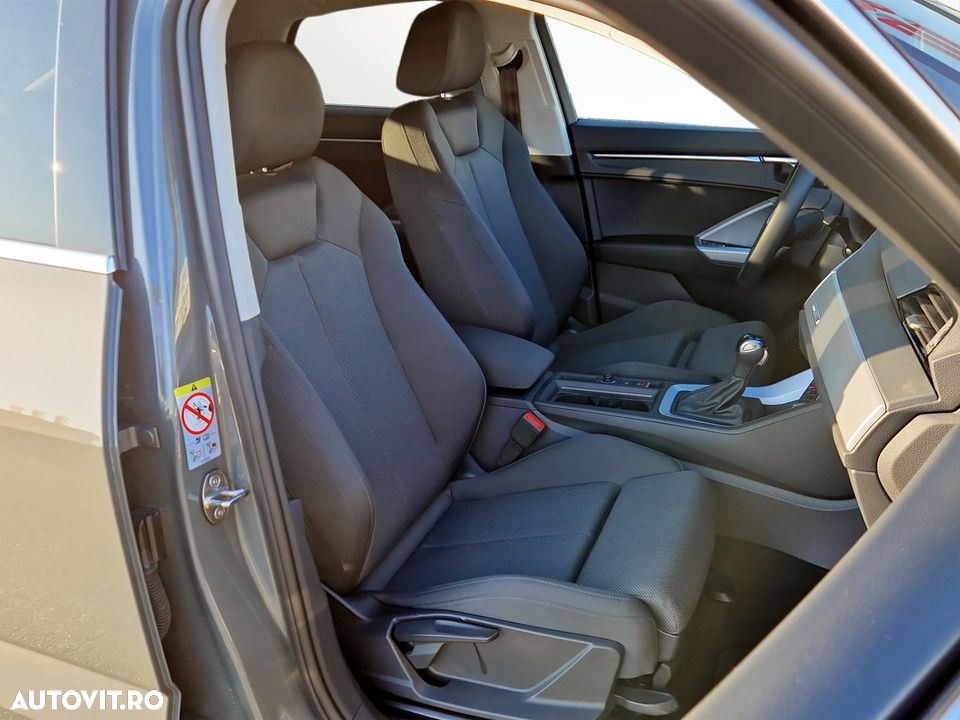 Audi Q3 35 TFSI S tronic - 14