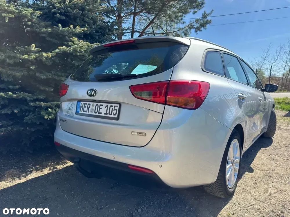 Kia Ceed - 4