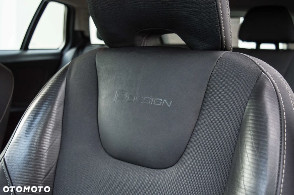 Volvo V60 D4 Geartronic RDesign - 19
