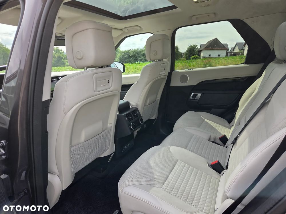 Land Rover Discovery 3.0 D250 mHEV SE - 30