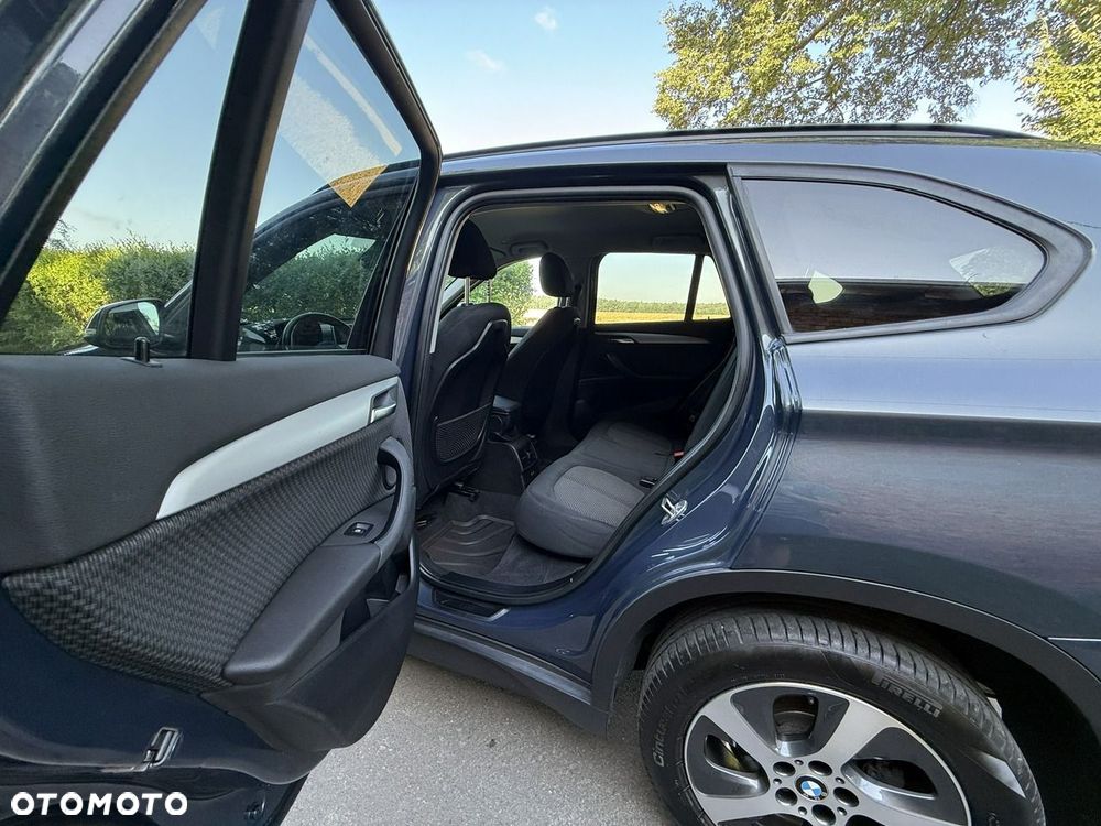 BMW X1 sDrive18d - 14