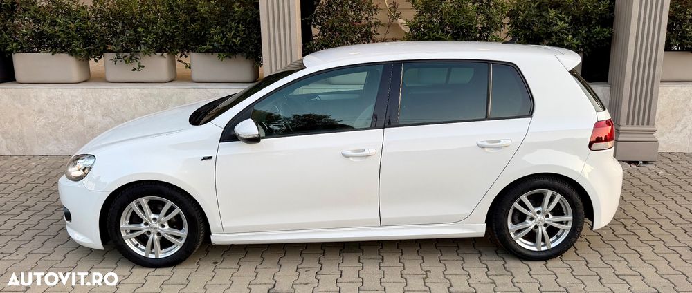 Volkswagen Golf 2.0 TDI DPF Sportline - 32