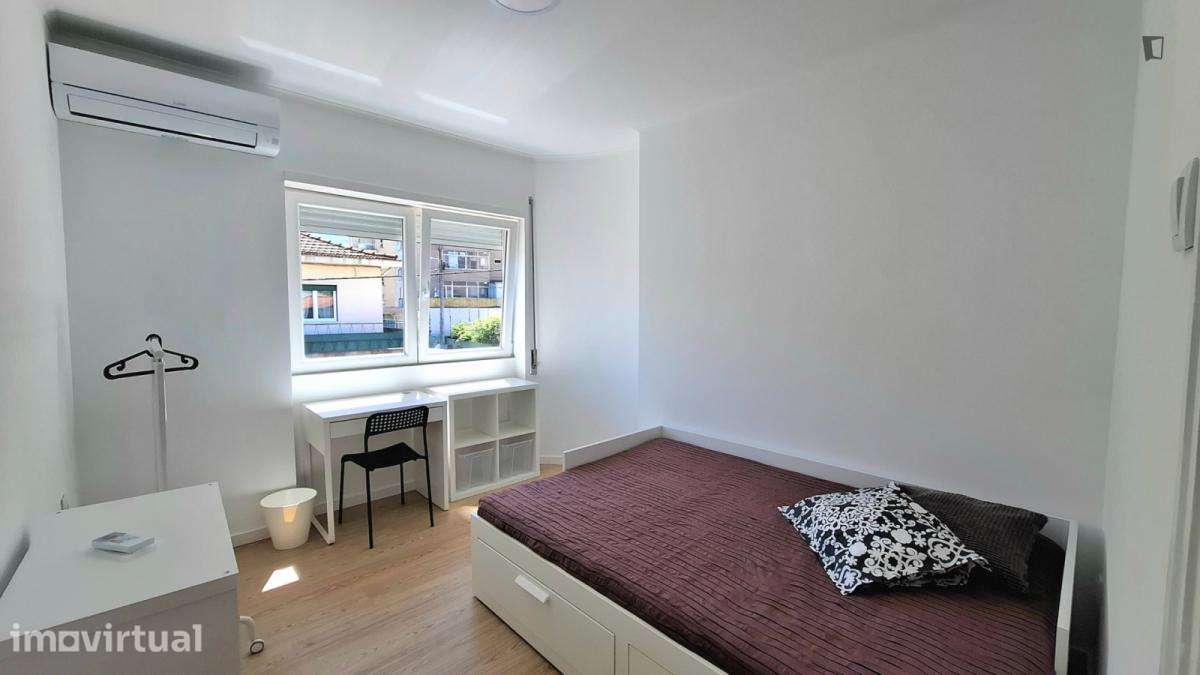 Quarto - localizado em Rio Tinto Porto - Grande imagem: 4/27