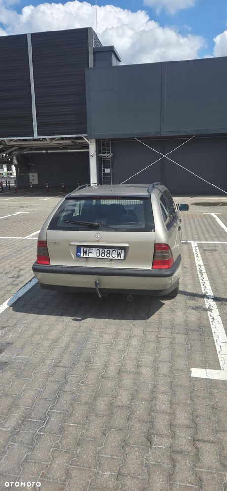 Mercedes-Benz Klasa C 180 T Classic - 5