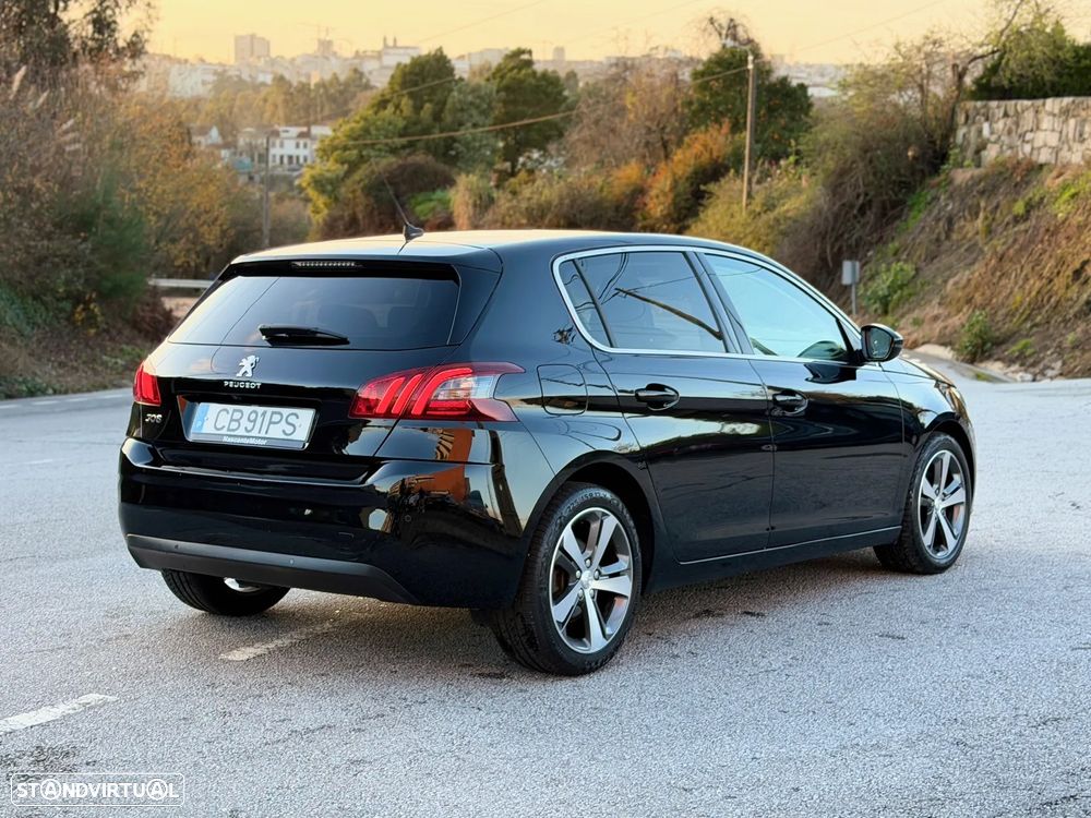 Peugeot 308 1.2 PureTech Allure Pack EAT8 - 17