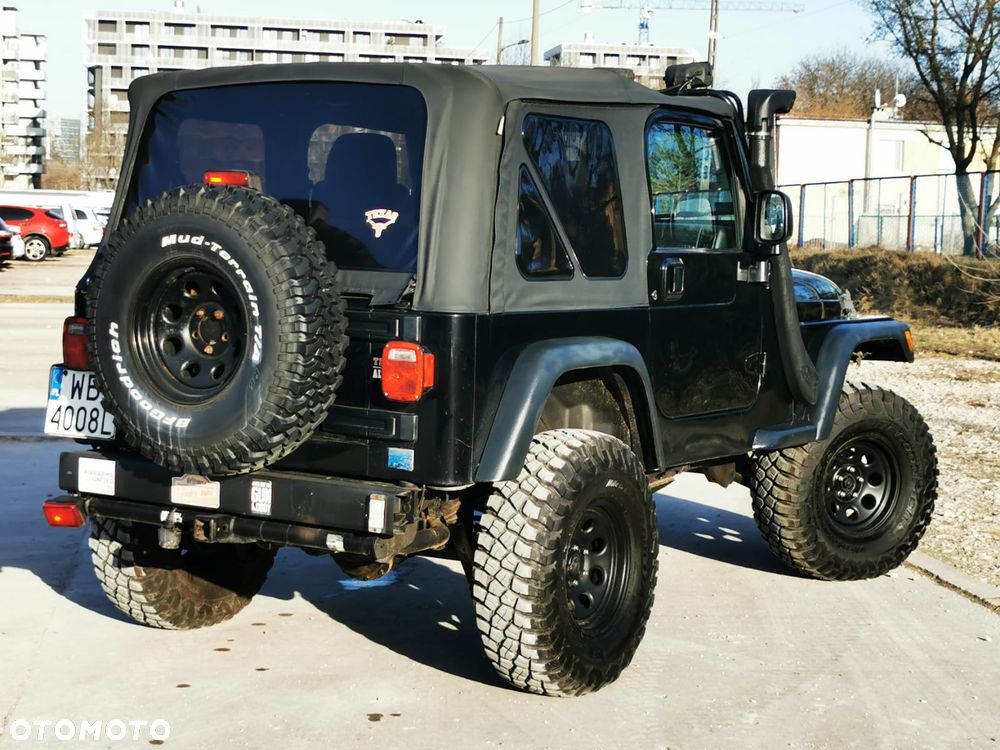 Jeep Wrangler 4.0 Sahara - 27