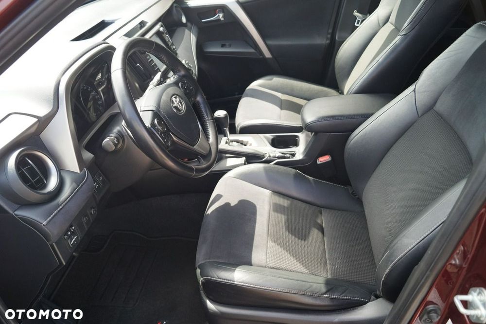 Toyota RAV4 - 12