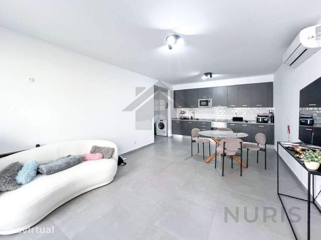 Apartamento T1 para venda no centro de Portimão - Grande imagem: 2/13
