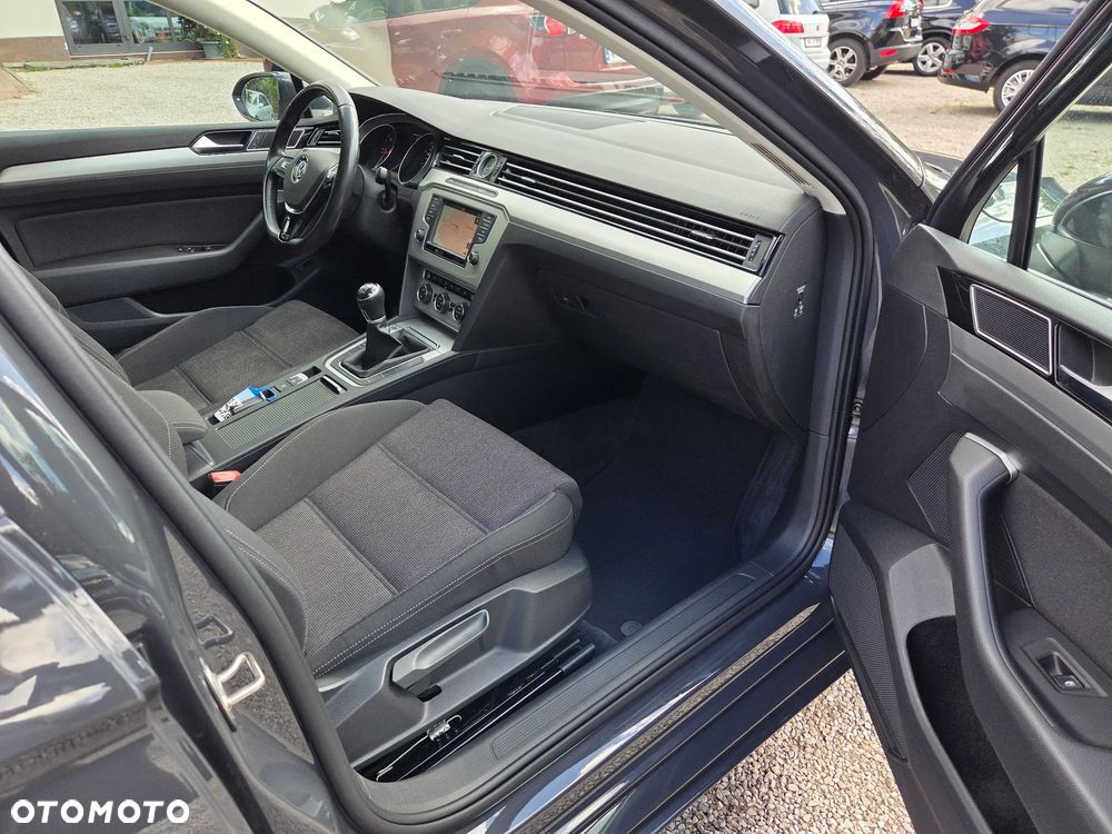 Volkswagen Passat 2.0 TDI BMT Comfortline - 21
