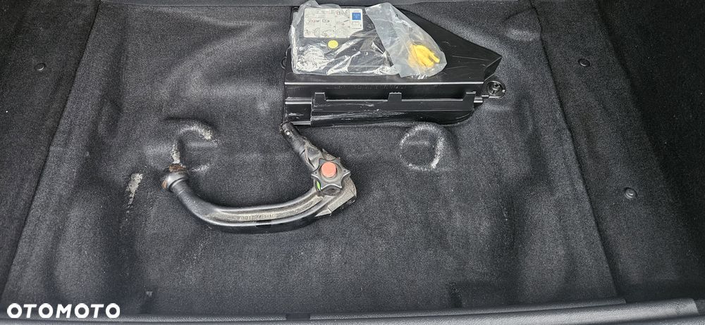 Mercedes-Benz Klasa B 200 (BlueEFFICIENCY) 7G-DCT - 40