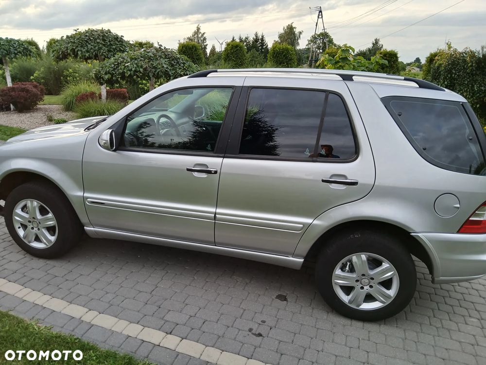 Mercedes-Benz ML - 9