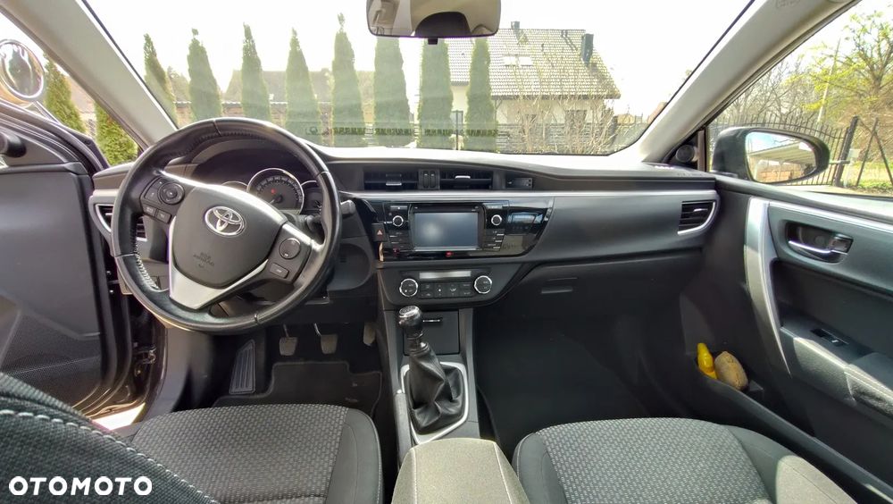 Toyota Corolla 1.6 Comfort - 11