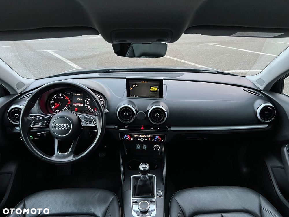 Audi A3 Limousine 1.6 TDI (clean diesel) S line Sportpaket - 23