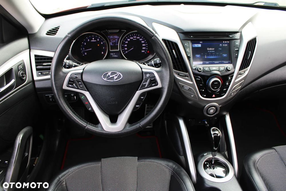 Hyundai Veloster - 14