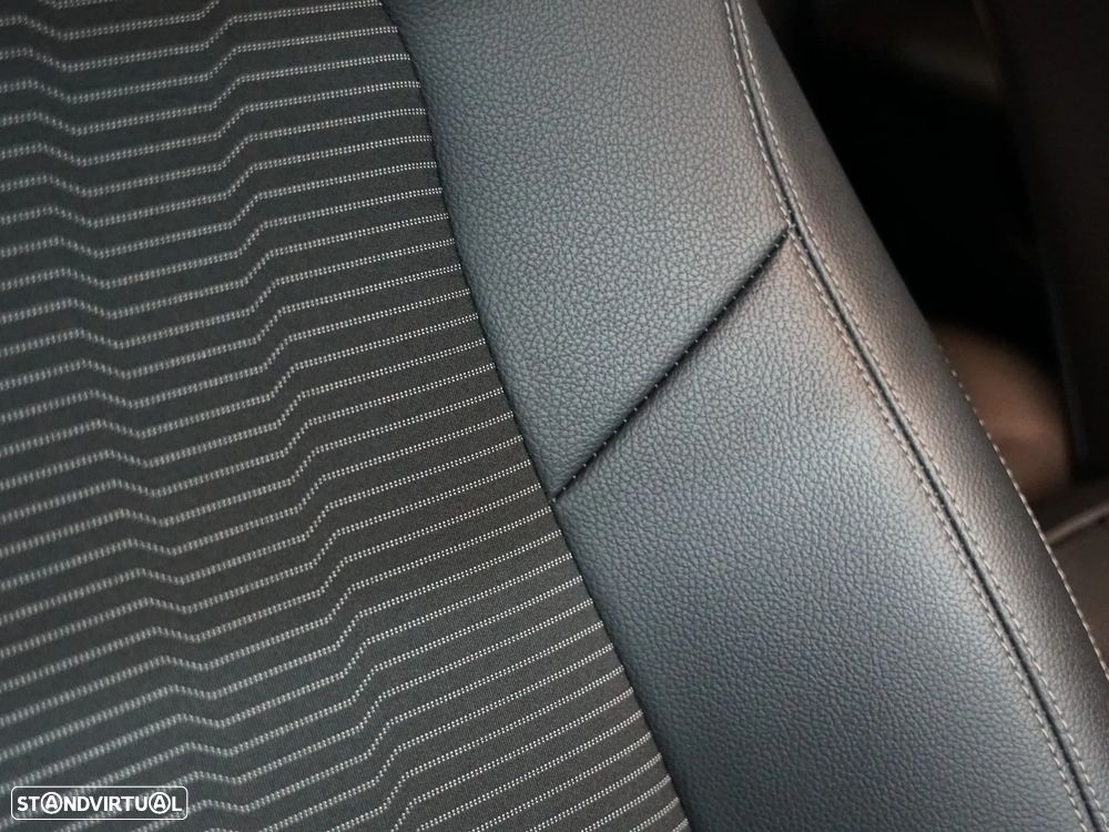 Mercedes-Benz CLA 180 d Progressive Aut. - 15