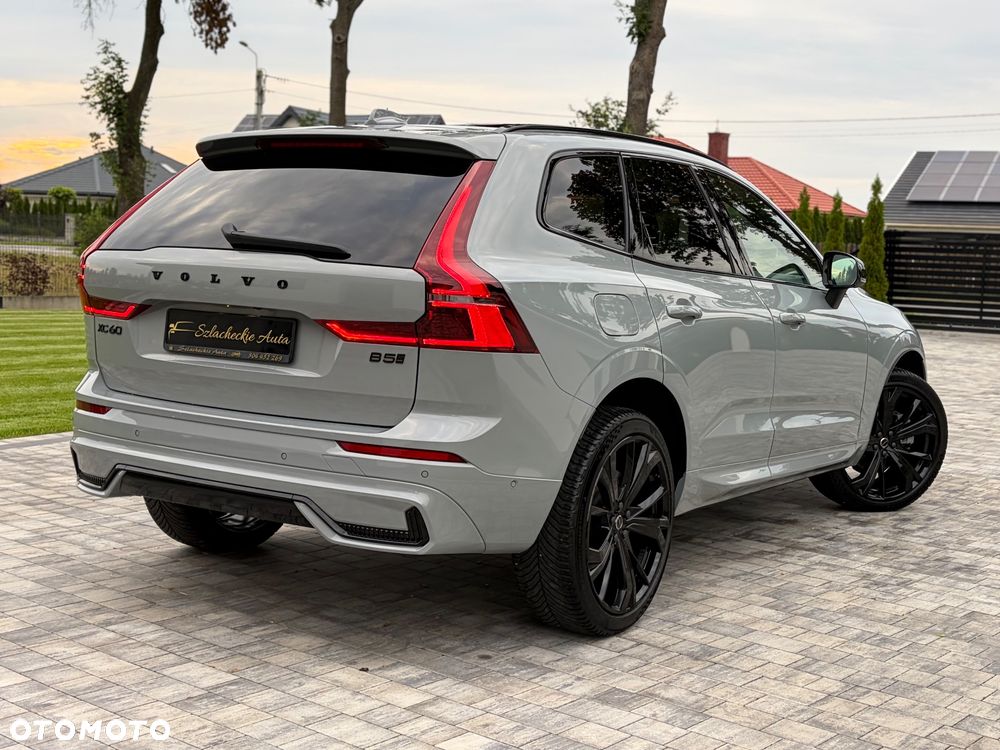 Volvo XC 60 B5 B AWD Ultra Black Edition - 5
