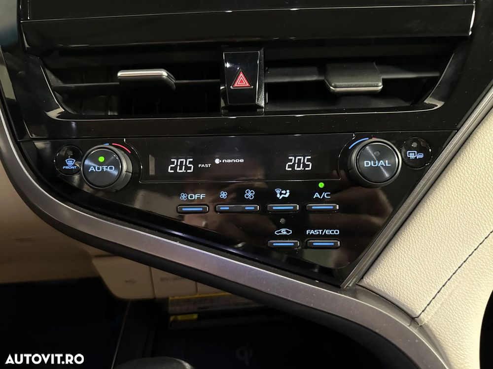 Toyota Camry - 19