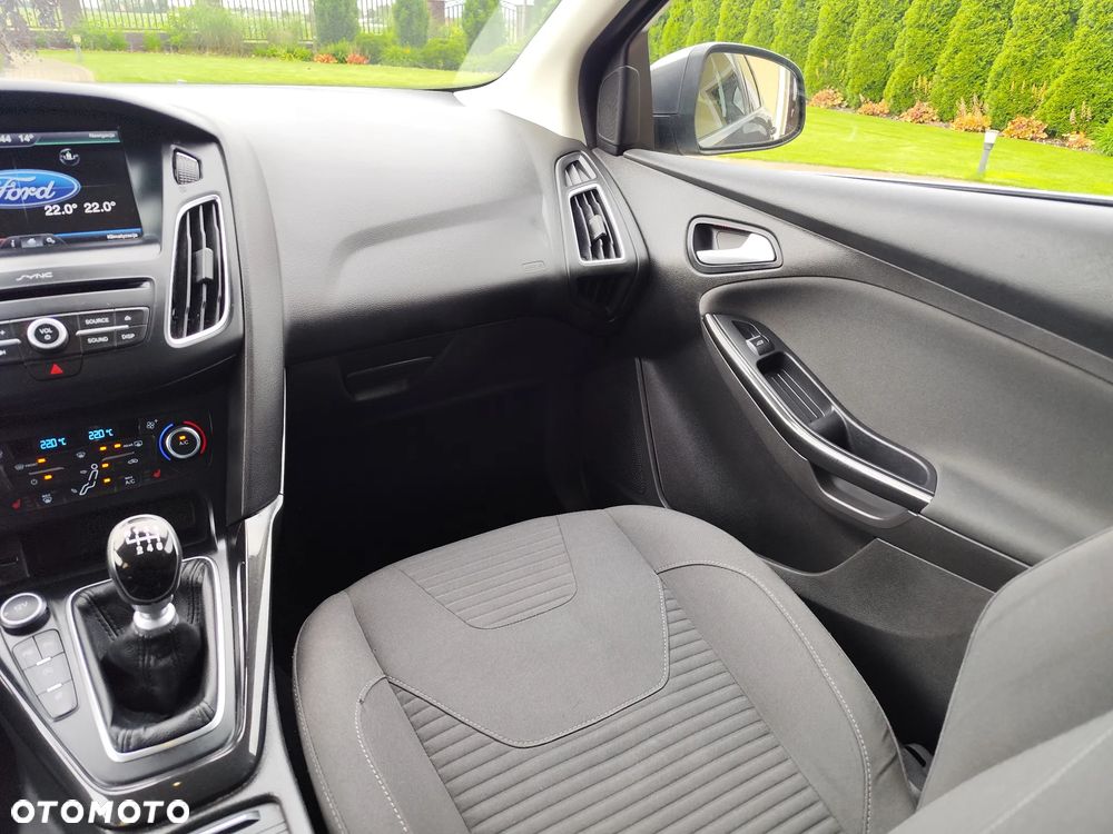 Ford Focus 1.5 TDCi DPF Start-Stopp-System Titanium - 9