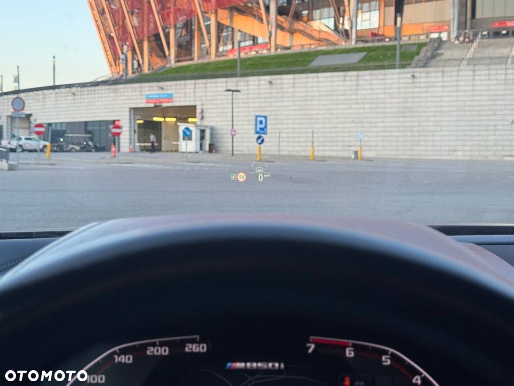 BMW Seria 8 - 24