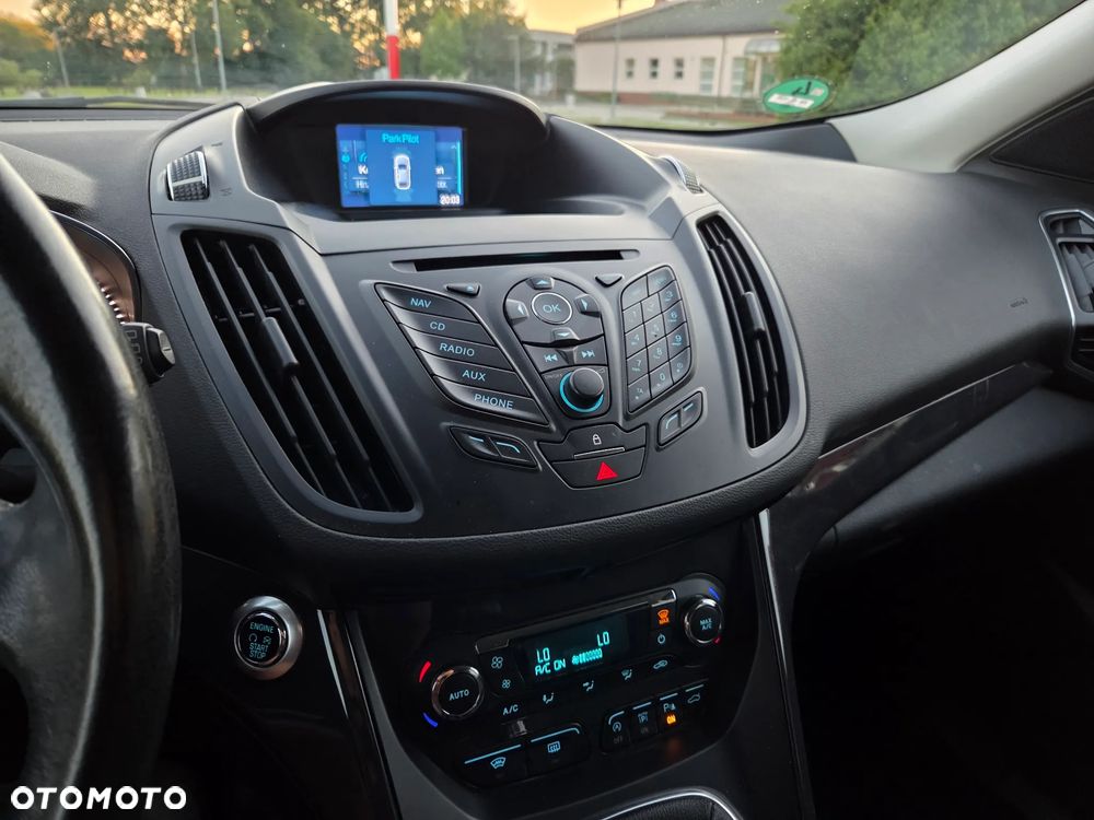 Ford Kuga 2.0 TDCi 4x4 Titanium - 14