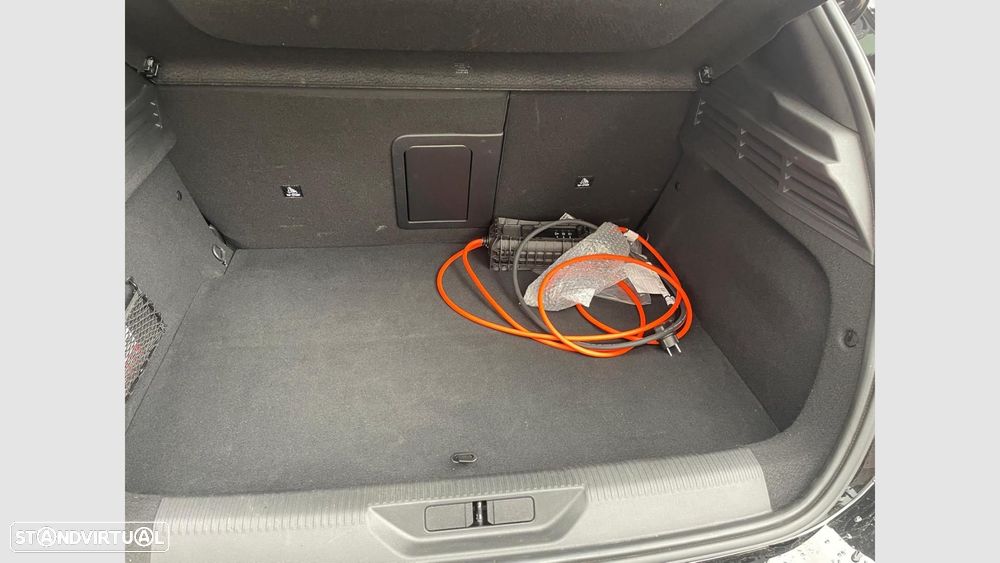 Peugeot 308 1.6 Hybrid GT e-EAT8 - 12