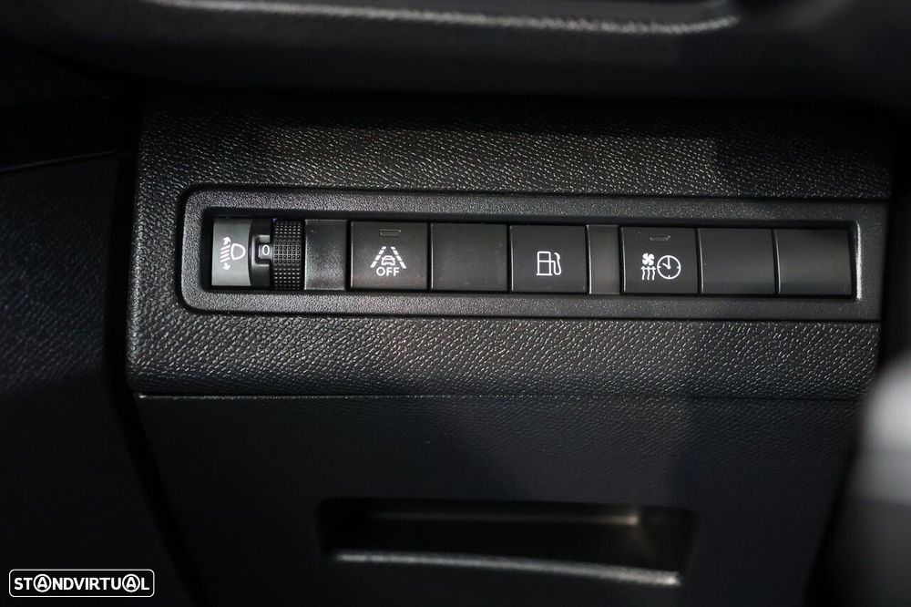 Peugeot 3008 1.6 Hybrid Allure Pack e-EAT8 - 18