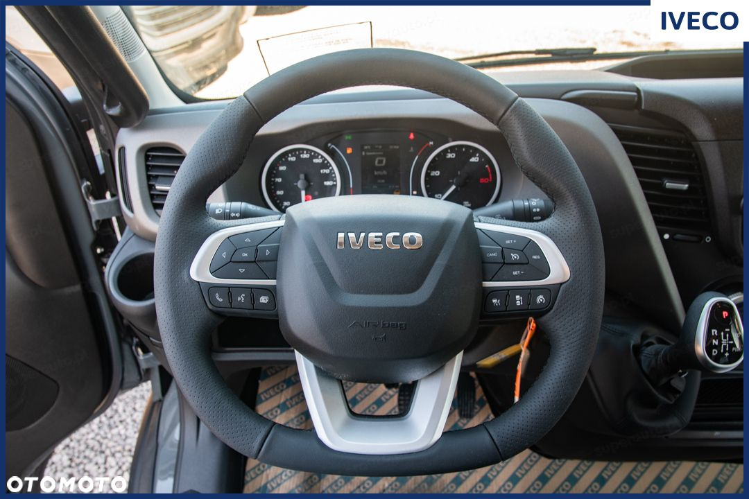Iveco Daily 50C18 Hi-Matic Kontener 8EP + Winda 3.0 180KM - 17