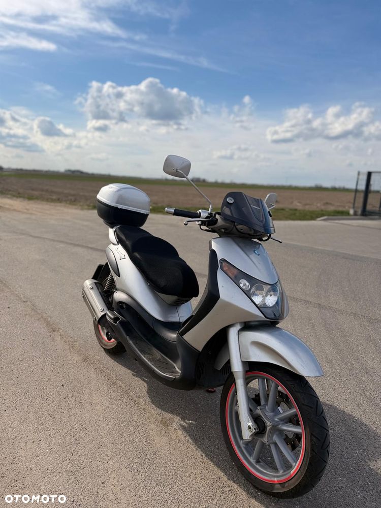 Piaggio Beverly - 2