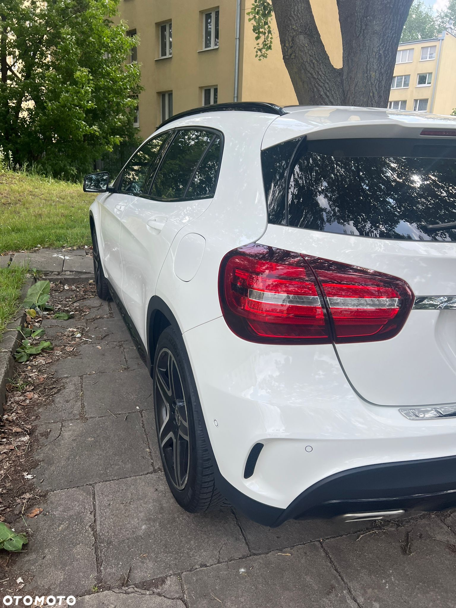 Mercedes-Benz GLA 220 4-Matic - 4
