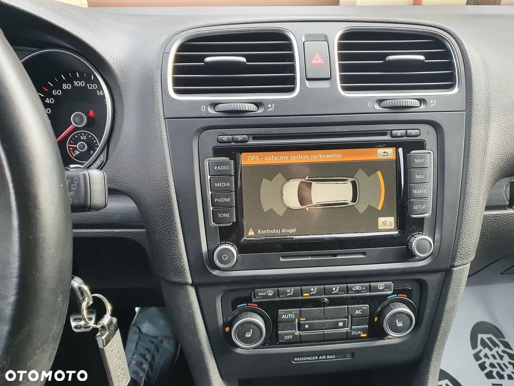 Volkswagen Golf 1.6 TDI DPF Style - 12