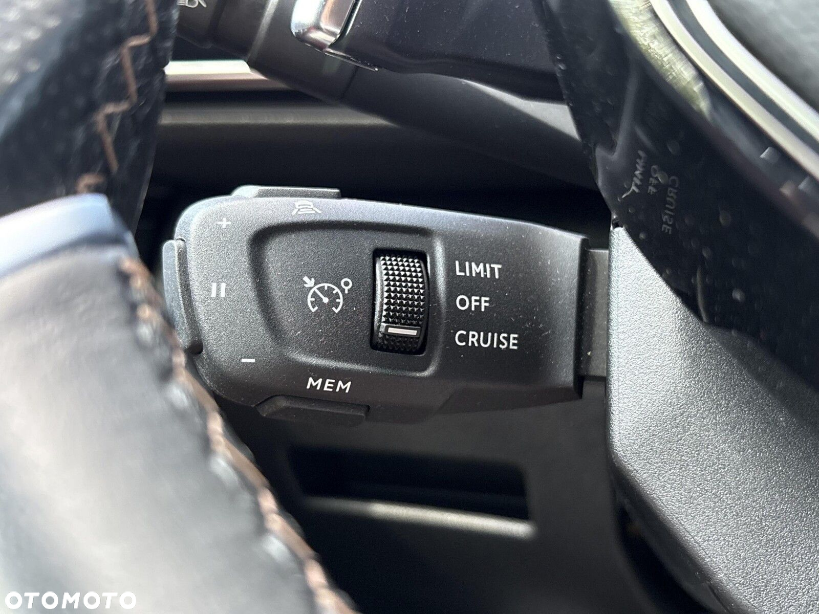 Peugeot 5008 1.6 PureTech GT S&S EAT8 - 17