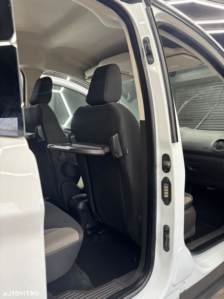 Ford Tourneo Courier 1.5 TDCi Trend - 7