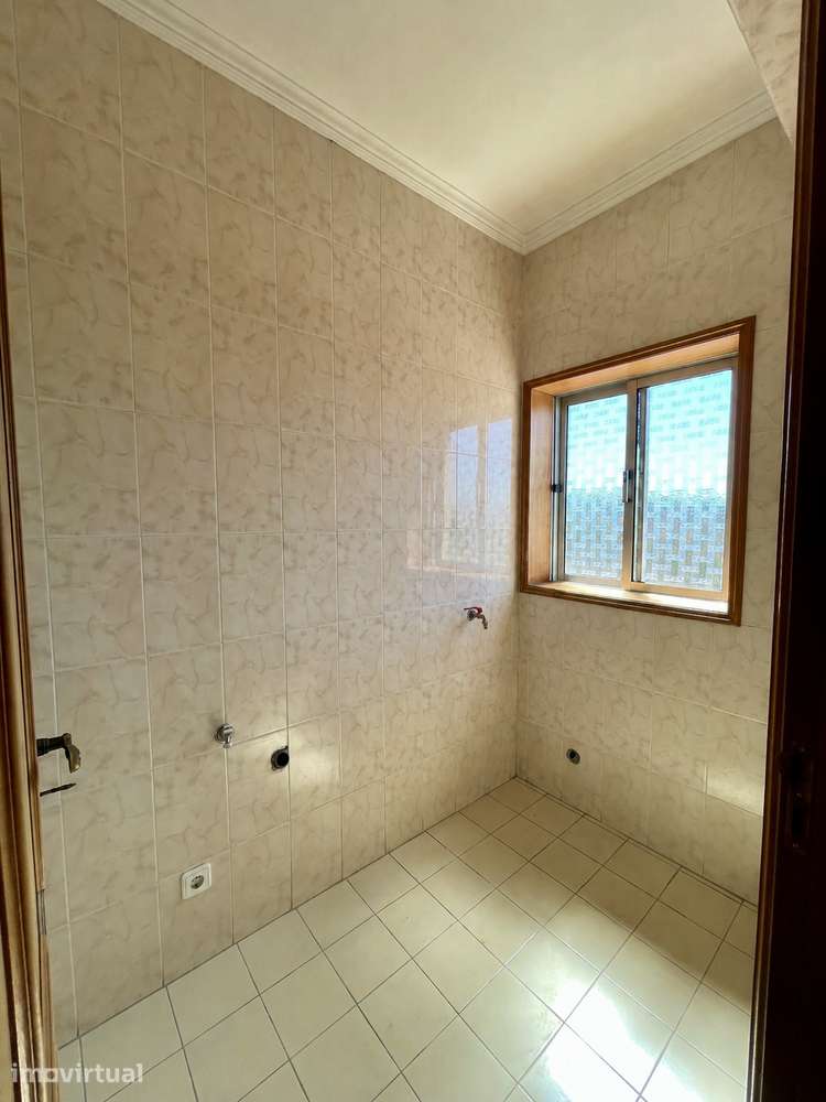 Apartamento  T3 - garagem - elevador - como novo - Grande imagem: 3/16