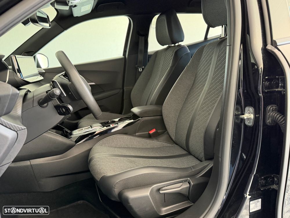 Peugeot 2008 1.2 PureTech Allure Pack EAT8 - 13
