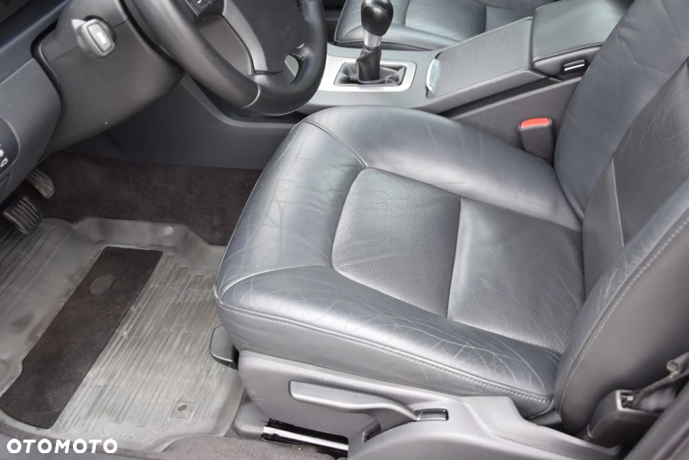 Volvo S80 2.5T Momentum - 28