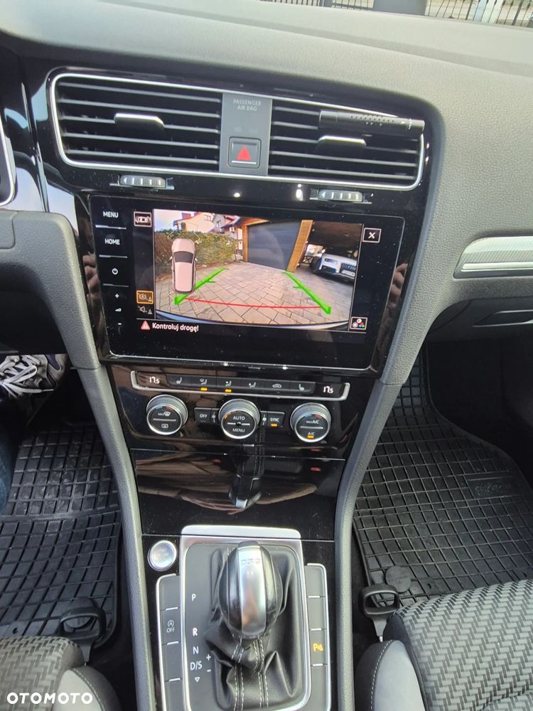 Volkswagen Golf 1.4 TSI BMT Highline DSG - 18