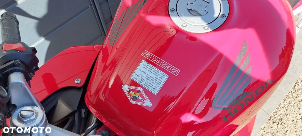 Honda VFR - 24